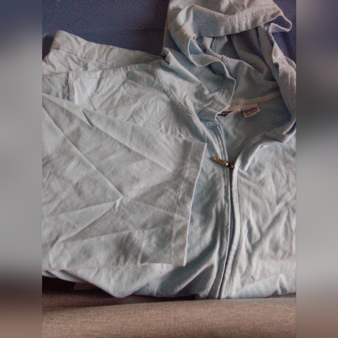 Lightweight Zipup Jacket